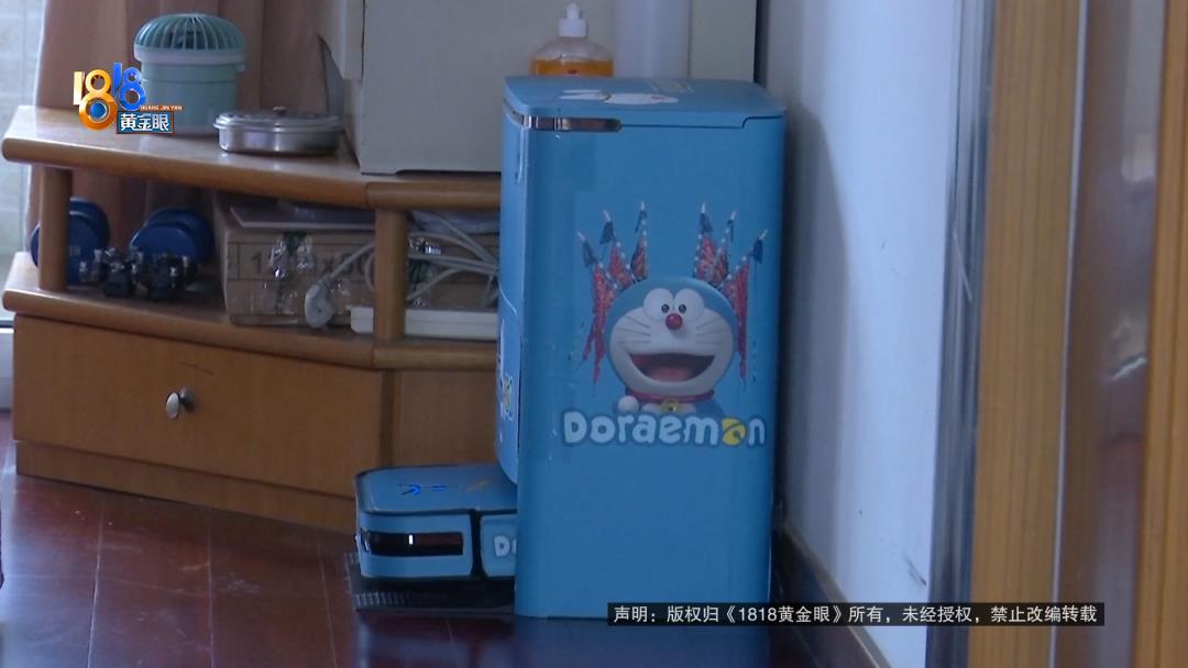DƬ